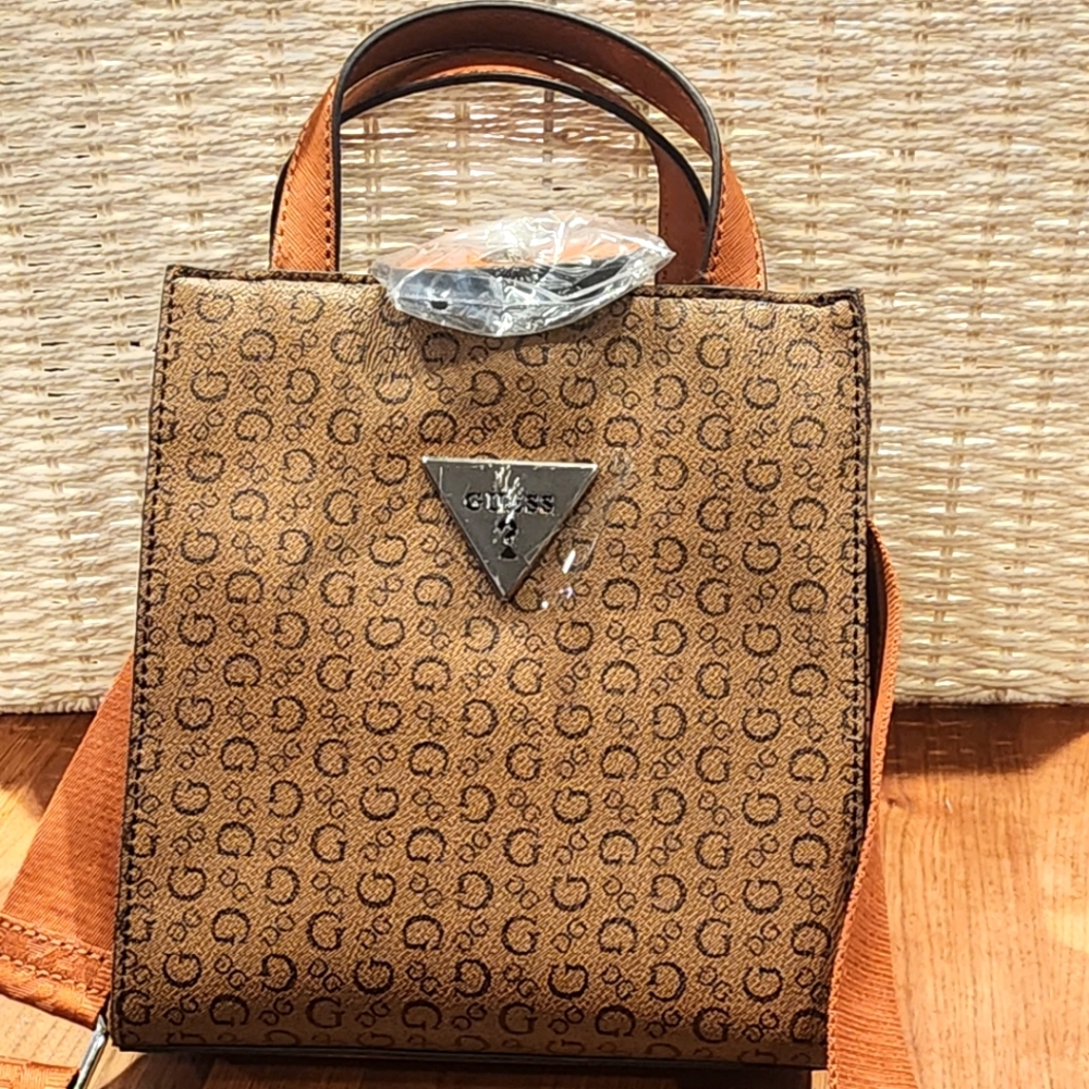 Guess cross body